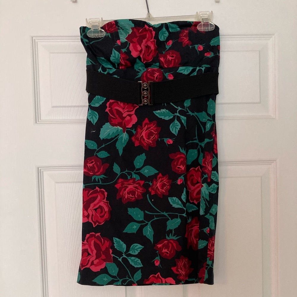 Black rose strapless cocktail dress with belt